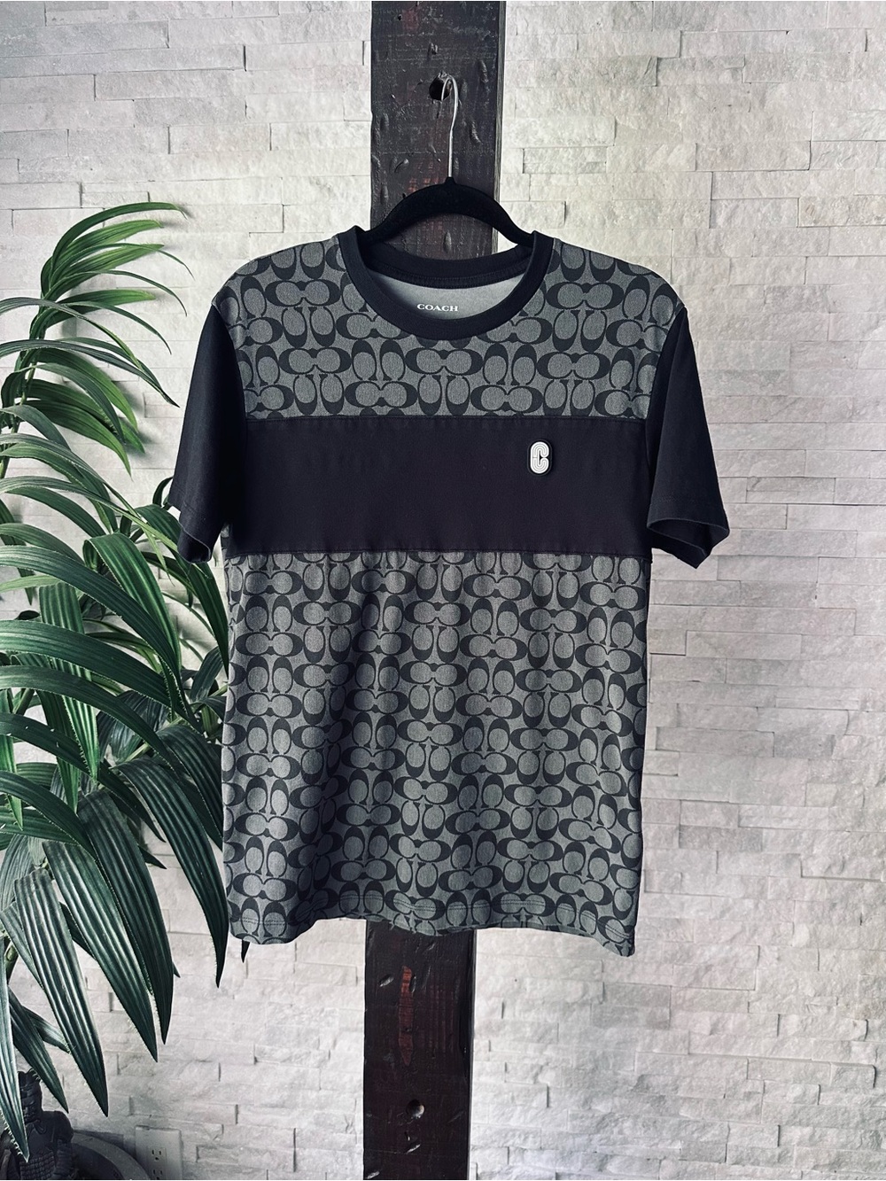 Coach Signature Logo Men's Black Patterned Cotton Crewneck Tee Size Small